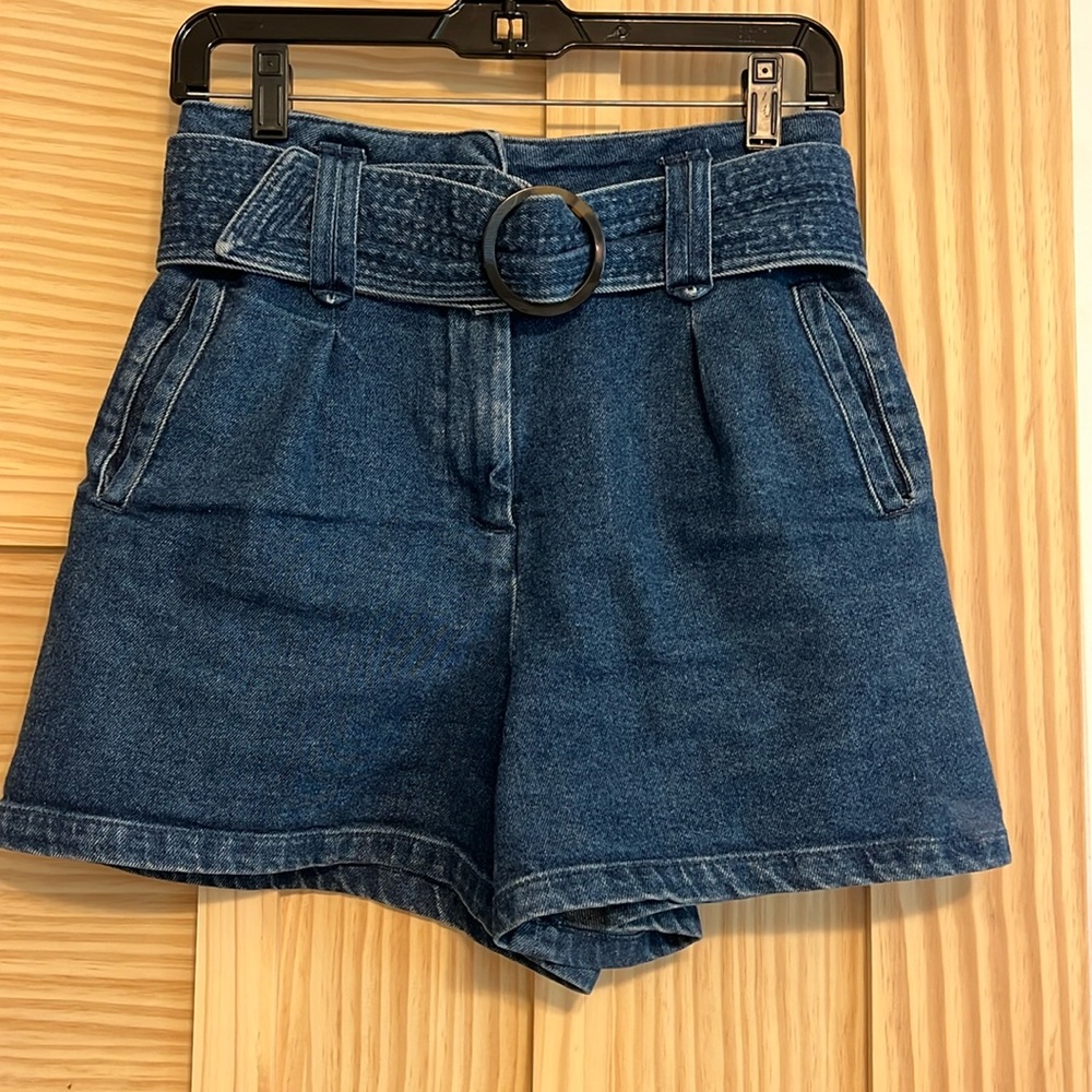 Blue denim high rise shorts SZ m
